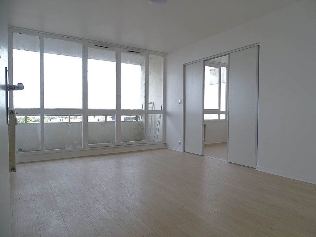 Appartement T2 AUBERVILLIERS (93300) AGENCE LAND-IMMO
